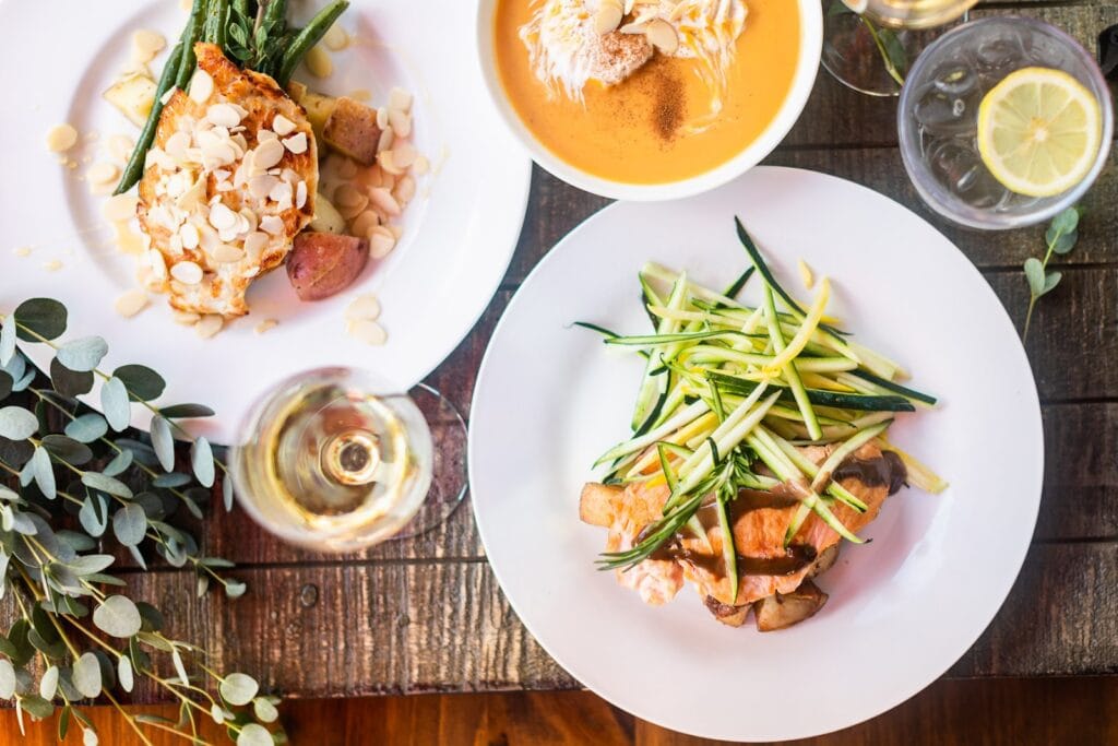 senior dining falls church