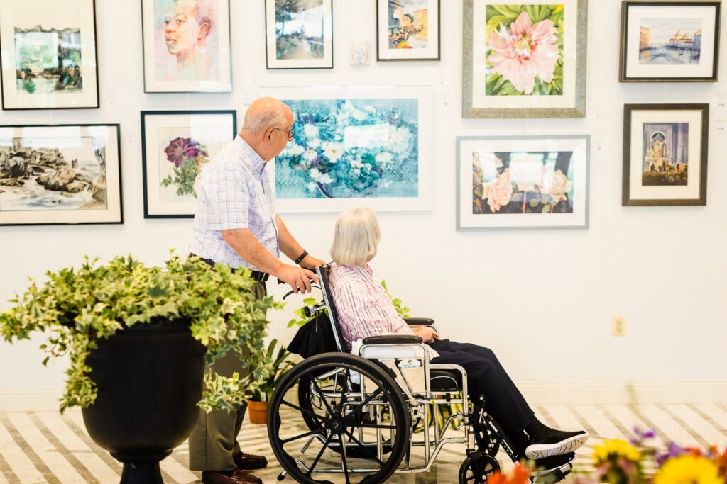 Assisted Living in Falls Church, VA: What Families Should Know Before They Tour